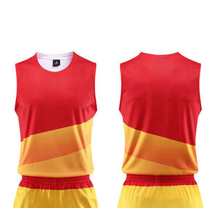 Ensemble de maillots de basket-ball personnalisés, shorts respirants à séchage rapide, vêtements de sport de qualité supérieure, fournisseur en gros - Product Image 3