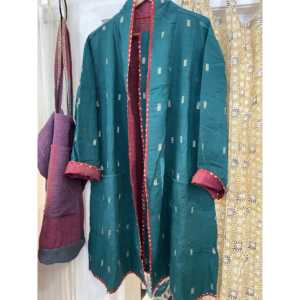 Chaqueta Kantha Vintage Greensleeves para Mujer, Reversible, Acolchada, de Cuero con Relleno de Algodón, Decoración de Patchwork, para Primavera y Otoño - Product Image 1