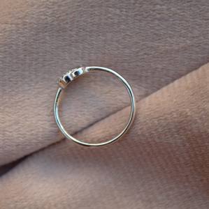 Anillo Delicado de Plata de Ley 925 para Mujer, con Engaste Minimalista y Circonitas, para Regalos de Boda, Compromiso y Aniversario - Product Image 2