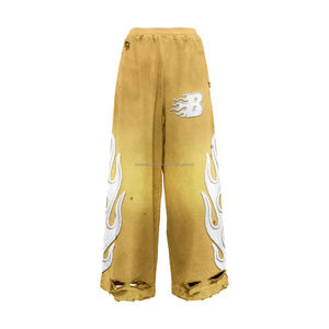 Pantalones Deportivos Premium de Felpa de Algodón y Poliéster de 340 GSM, Lavados, Gris Oscuro, Tela Gruesa, Panel con Apliques de Llama, Logotipo Personalizado Bordado - Product Image 4