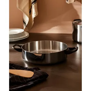 หม้อตุ๋นสี่เหลี่ยมสแตนเลสดีไซน์ใหม่สุดหรู พร้อมฝาอะลูมิเนียมเคลือบเอนาเมล ใช้กับเตาอบได้ เหมาะสำหรับใช้ในบ้านและโรงแรม Zahid Exports - Product Image 4