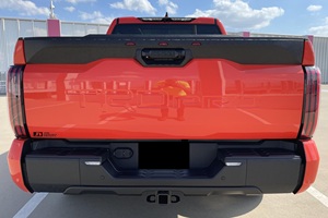 Toyota Tundra TRD Pro 2022, faible kilométrage, boîte de vitesses automatique, direction à gauche, pneus R20, état sombre - Product Image 4