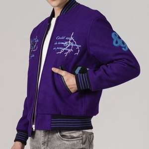 Veste de baseball universitaire pour hommes, personnalisée, vintage, d'hiver, avec étiquette personnalisée, streetwear, élégante, en polyester, veste universitaire - Product Image 3