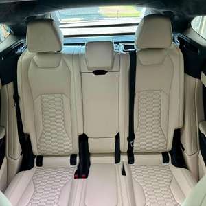 EXTREMELY CLEAN 2025 para URUS, Volante a la Izquierda, Asientos de Cuero, Emisiones EURO IV, Listo para Enviar - Product Image 5