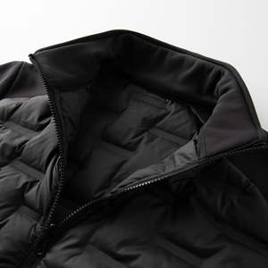 เสื้อแจ็คเก็ตพัฟเฟอร์ผู้ชายแบบมีฮู้ด ผ้าแคนวาส โพลีเอสเตอร์ ยืดได้ สไตล์ลำลอง แฟชั่นเมือง  รับผลิตตามแบบ OEM ขายส่ง - Product Image 4