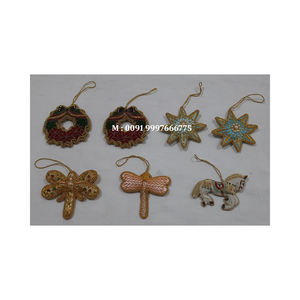 Ornement de Noël à suspendre en forme personnalisée, broderie dorée Zari, tissu, avec plusieurs couleurs, décoration de fête festive - Product Image 1