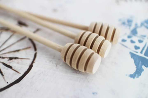 Cuchara de miel de madera hecha a mano de India, ideal para regalos de cocina, fiestas y pedidos a granel con calidad duradera - Product Image 2