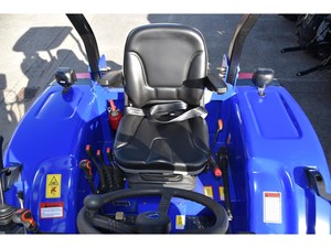 TRACTOR TRIDENT 55HP CON CUBO 4IN1 (CAPACIDAD DE ELEVACIÓN DE CARGADOR DELANTERO 800KG) - Product Image 5