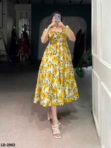 Ropa Étnica India, Seda Vichitra Rica con Estampado Floral, Anarkali Moderno, Kurtis Listos para Usar con Tallas Grandes Disponibles para Mujer - Product Image 6