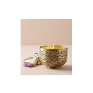 Portavelas de Metal para Decoración del Hogar con Diseño Elegante, Apto para Estilos Interiores Modernos y Tradicionales - Product Image 1