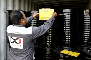 Bitume 60/70 à prix compétitif pour la construction routière, vente en gros directe d'usine en fûts - Product Image 3