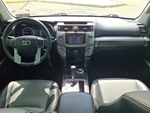 Limpio 2019 To-yo-ta 4 _ Runner SR5 Premium 4WD - Product Image 3