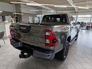 Toyota Hilux SUV 2025 Automática con Asientos de Cuero en Venta - Product Image 4