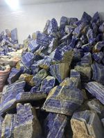 Pierre précieuse semi-précieuse brute naturelle de Lapis Lazuli à prix de gros - Thèmes religieux et d'amour - Haute qualité