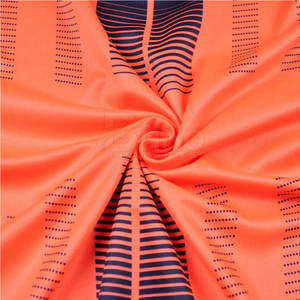 Uniforme de fútbol con diseño de logotipo cómodo y personalizado, cree su propio atuendo de fútbol único con servicio OEM - Product Image 6