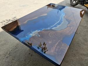 Mesa de Comedor con Incrustaciones de Resina de Alta Demanda para Sala de Conferencias, Espacio de Reuniones de Oficina, Disponible a un Precio Razonable - Product Image 3