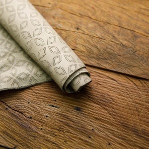 Cuero cortado con láser White Monument Plant disponible en productos de cuero de 1 a 22 pies cuadrados. - Product Image 4