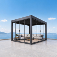 Pergola motorisée à lames orientables en aluminium, moderne, étanche, bioclimatique, avec portes coulissantes en verre pour patio et jardin