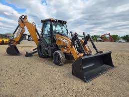 Case 575SV Retroexcavadora Limpia y Nueva A LA Venta con Componentes de Núcleo Bomba Motor Caja de Cambios - Product Image 4