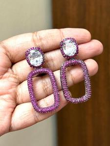 Lady Fashion Lab Boucles d'oreilles longues avec pierres de zircon rubis Forme rectangulaire Bijoux en cristal vintage Diamant Pierre principale - Product Image 3