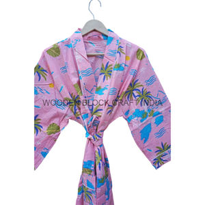 Kimono à encolure en V avec un design simple en tissu 100% coton et un imprimé floral pour une tenue décontractée pour le soulagement du stress. - Product Image 4