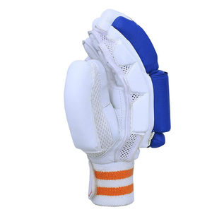Guantes de Cricket Personalizados con Logotipos Personalizados, Edición para Jugadores Internacionales, Cierre de Hebilla de Cuero Duradero, Todas las Tallas - Product Image 5