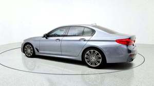 Voitures d'occasion BMW Série 5 530i 4 portes berline à vendre - Product Image 2