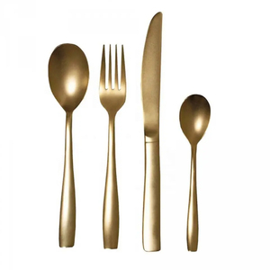 Elegante juego de cubiertos desechables ecológicos Asas de resina Rosa Cabezas de acero inoxidable para cenas elegantes Cestas de regalo de bodas - Product Image 2