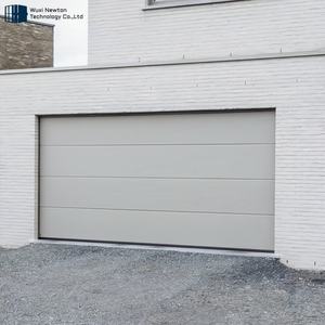 Portes <span class=keywords><strong>de</strong></span> <span class=keywords><strong>garage</strong></span> sectionnelles modernes et étanches <span class=keywords><strong>à</strong></span> double ouverture, automatisées, avec surface finie, vente en gros usine - Product Image 1