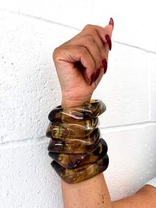 Brazaletes de Resina Impermeables de Alta Calidad para Damas, Elegantes, Cómodos, Accesorio de Moda, Colores Personalizados para Uso Prolongado - Product Image 3