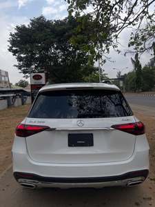 SUV de luxe de taille moyenne d'occasion 2025 GLE 350 4MATIC Edition - Product Image 3