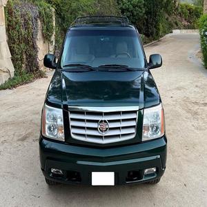 USADO LHD/RHD 2002 CAD IL LAC ESCALADE - Product Image 1