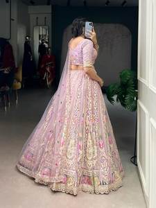 Lahenga Choli en tissu sélectionné à la main, type filet, avec imprimé floral fantaisie, couleurs vives, prêt à porter, avec dupatta richement orné, à vendre - Product Image 6