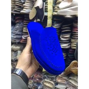 Cuero Marroquí Premium Hecho a Mano, Piel de Vaca Genuina, Artesanía Tradicional, Material Natural Duradero para Bolsos, Zapatos y Cinturones - Product Image 1