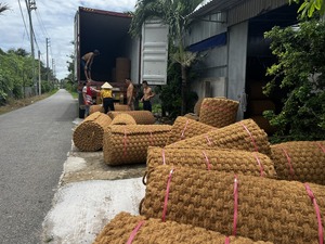 High Quality Coir Fiber Mat Outdoor Heavy Duty Coir Mat Pathway Roll for Trails Path and <b>Farm</b> Walkways High Quality 2025 - Product Image 3