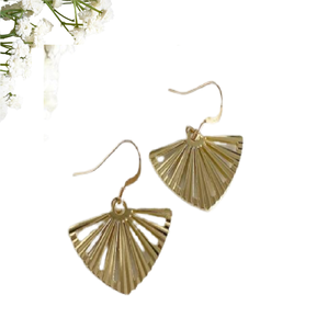 2025, joyería de moda de latón barata extranjera hecha de hoja, diseño de estrella, pendientes de gota triangulares, uso diario para damas de Florida - Product Image 4