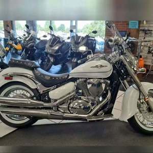 ¡PREPÁRATE PARA CONDUCIR! Motocicleta Cruiser Suzuki Boulevard C50T Special 2025 en Venta - Product Image 1