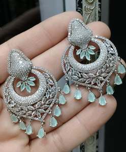 ชุดคอลเล็คชั่นเทศกาลสำหรับผู้หญิงสร้อยคอลูกปัดไข่มุกส่วนตัวต่างหูสแตนเลสเซอร์คอนออกซิไดซ์ - Product Image 6