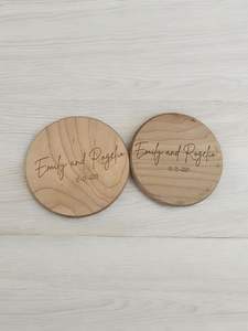 Posavasos de madera de Estilo Vintage para bebidas frías y calientes Superficie protectora para uso a largo plazo Diseño clásico - Product Image 3