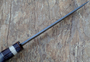 Couteau Bowie de chasse fait à la main avec acier damas et manche en os coloré personnalisable OEM par KNIVES MAKER - Product Image 4