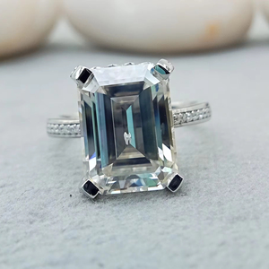 D'VINS JEWELS Trendy Classic EMERALD VVS Lab Grown Diamond Anillo de compromiso Plata de Ley 925 Estilo popular Regalo de fiesta de boda - Product Image 1