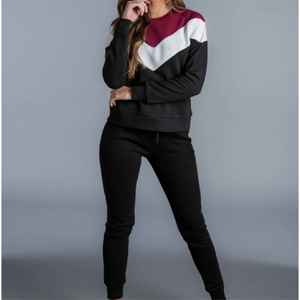 Survêtement avec logo personnalisé pour femmes Survêtement de sport Survêtement de jogging Vestes en polyester avec fermeture éclair Survêtement à capuche uni - Product Image 4