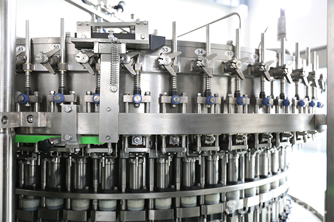 PET Bottle Carbonated Liquid Filling Machine 2000ml Soda Energy Drinks