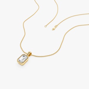 Colgante Clásico con Diamante Cultivado en Laboratorio, Corte Esmeralda, Engastado en Bisel Brillante, 1.00 Ct E-F VS, Oro de 14K, Joyería Fina para Uso Diario, Regalo - Product Image 2