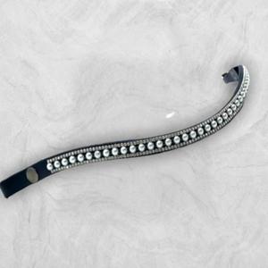 Fancy 3 líneas de cristal y Gris perla Diamante Chain Mega Bling Custom Made Black Curved Leather Horse Brow Band en Full Cob - Product Image 2