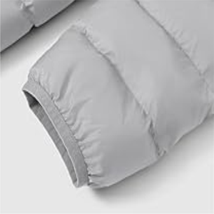 Chaqueta acolchada de invierno de último diseño con capucha Abrigo de invierno con diseño de fabricante OEM Chaqueta de exterior de patrón sólido - Product Image 6