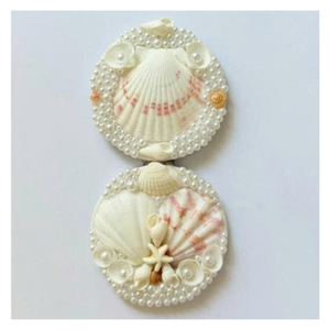 Espejo de concha hecho a mano en estilo costero para regalar Espejo de concha marina Mini diseño ideal para bolsos de verano y looks costeros - Product Image 5