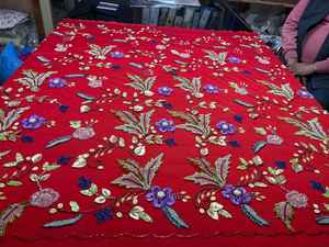 Tissu de robe brodé à la main en 3D, travail artisanal, emballé sur mesure par un fabricant indien pour une silhouette de fête ou de plage - Product Image 5