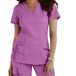 Dé lo mejor de sí en un traje médico flexible con tela suave transpirable y ajuste ajustable para uso durante todo el día - Product Image 1