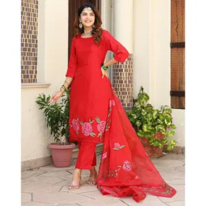 Conjunto de Traje de Organza Pintado a Mano para Mujer Bhumi en Rojo, Tallas XS-5XL, con Hilo y Botones - Product Image 1